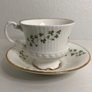 Vintage Royal Stewart Ribbed Trellis Shamrock Tea Cup & Saucer w/Gold Trim